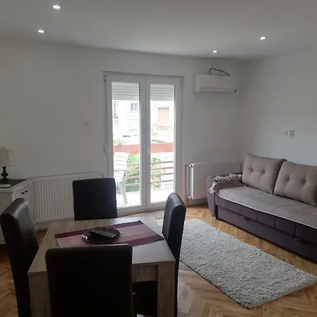 Ana S Vrnjačka Banja